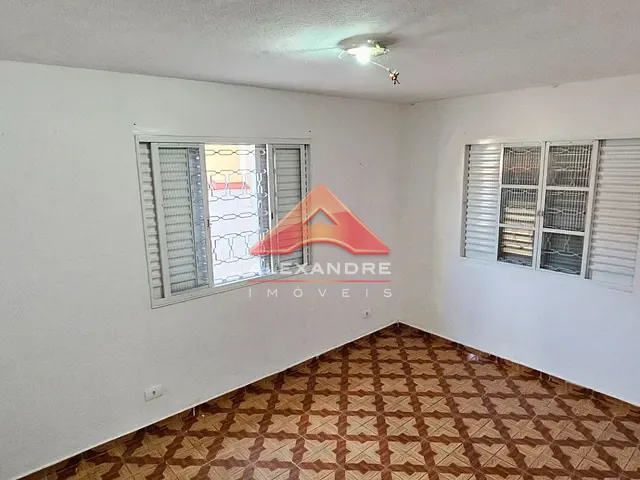 Casa com 300m² 3 quartos e 1 banheiro, para alugar, no bairro Vila Tesouro em São José dos Campos