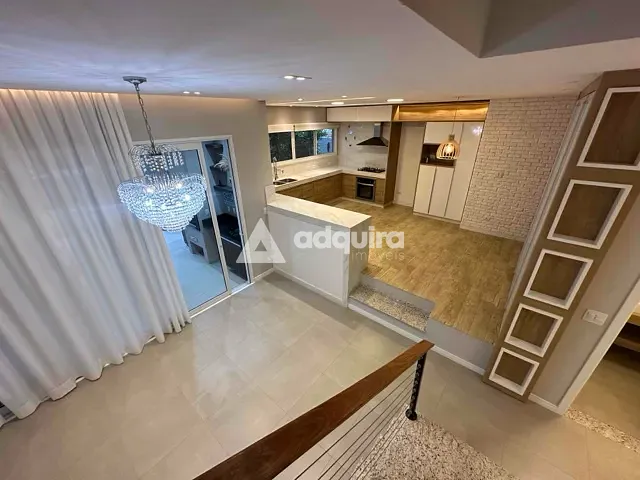 Casa com 300m² 3 quartos e 3 banheiros, à venda ou para alugar, no bairro Colônia Dona Luíza em Ponta Grossa