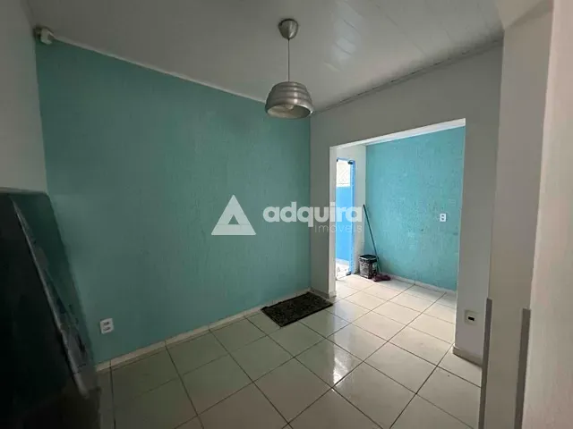 Casa com 138m² 2 quartos e 2 banheiros, à venda, no bairro Jardim Carvalho em Ponta Grossa