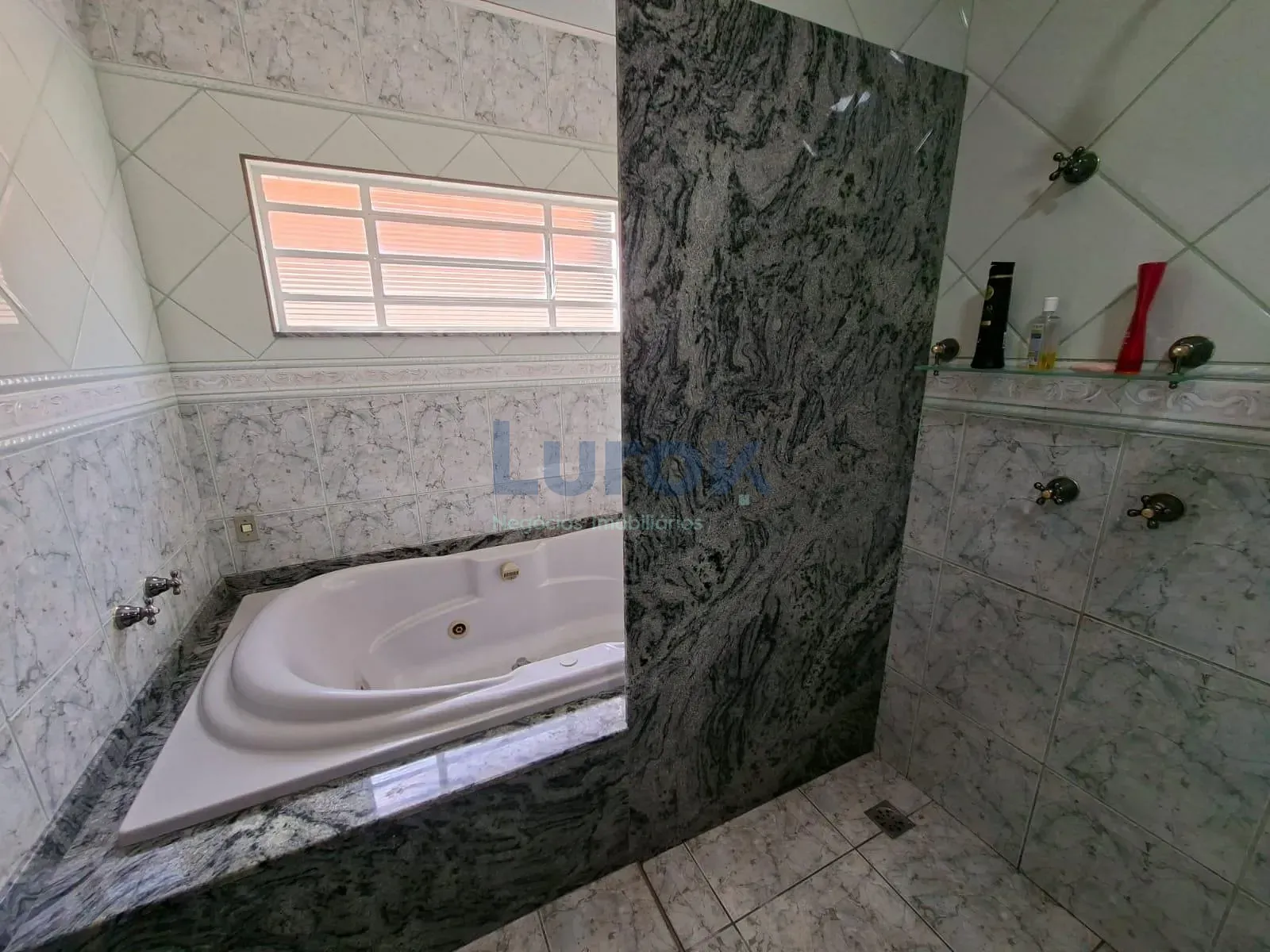Casa, 3 quartos, 270 m² - Foto 23