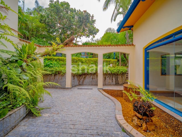 Casa com 1123m² 4 quartos e 3 banheiros, à venda, no bairro Alphaville em Santana de Parnaíba