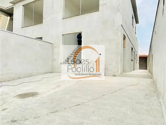 Casa com 189m² 3 quartos e 3 banheiros, à venda, no bairro Vila Petrópolis em Atibaia
