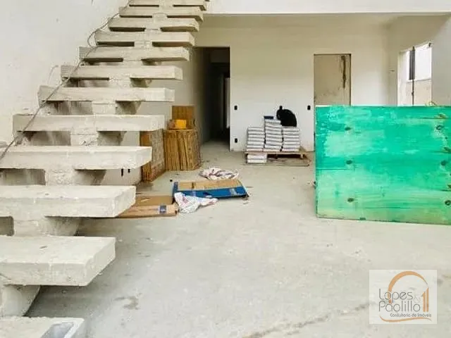 Casa com 189m² 3 quartos e 3 banheiros, à venda, no bairro Vila Petrópolis em Atibaia