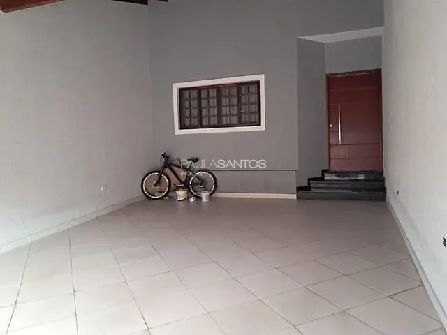 Casa com 175m² 3 quartos e 2 banheiros, à venda, no bairro Vila Haro em Sorocaba