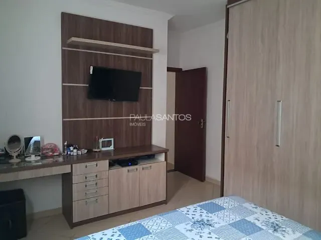 Casa com 175m² 3 quartos e 2 banheiros, à venda, no bairro Vila Haro em Sorocaba
