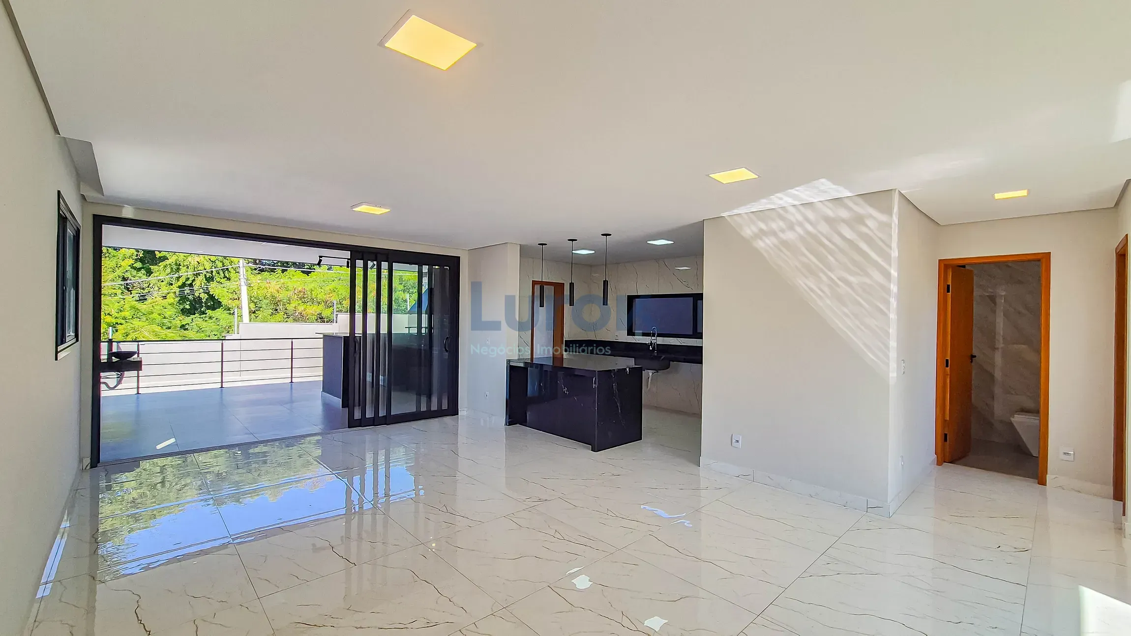 Casa, 3 quartos, 240 m² - Foto 3