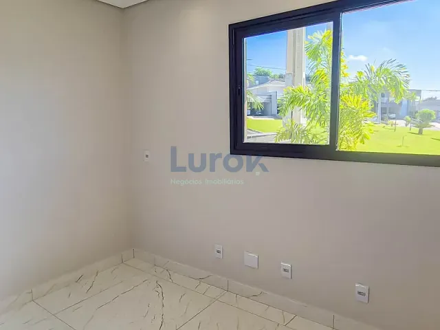 Casa com 420m² 3 quartos e 5 banheiros, à venda, no bairro Jardim São Marcos em Valinhos