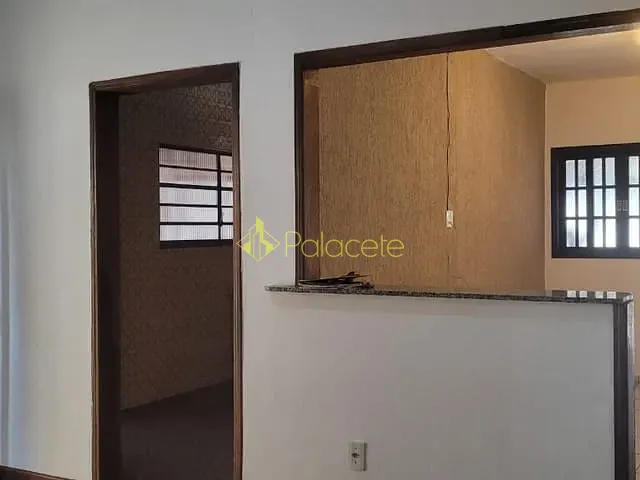 Casa com 171m² 2 quartos e 1 banheiro, à venda, no bairro Maria Áurea em Pindamonhangaba