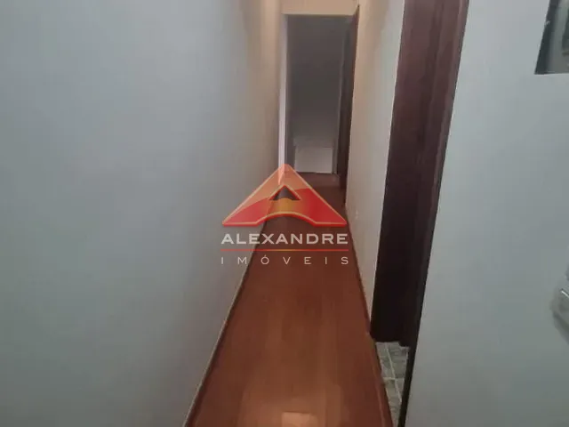 Casa com 375m² 5 quartos e 5 banheiros, à venda, no bairro Vila Tesouro em São José dos Campos