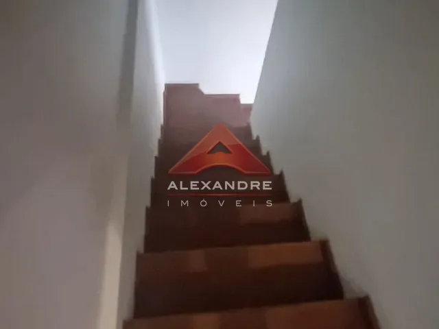 Casa com 375m² 5 quartos e 5 banheiros, à venda, no bairro Vila Tesouro em São José dos Campos