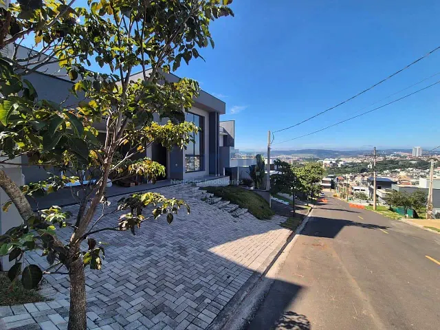 Casa com 300m² 3 quartos e 5 banheiros, à venda, no bairro Bosque dos Eucaliptos em Valinhos