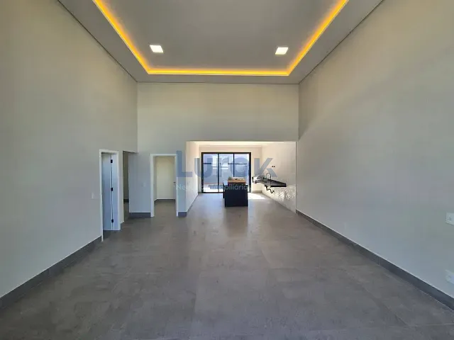 Casa com 300m² 3 quartos e 5 banheiros, à venda, no bairro Bosque dos Eucaliptos em Valinhos