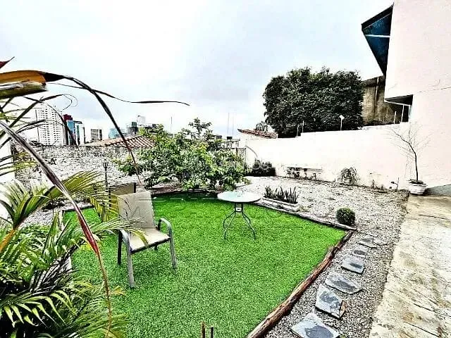 Casa com 300m² 4 quartos e 3 banheiros, à venda, no bairro Jardim Vergueiro em Sorocaba