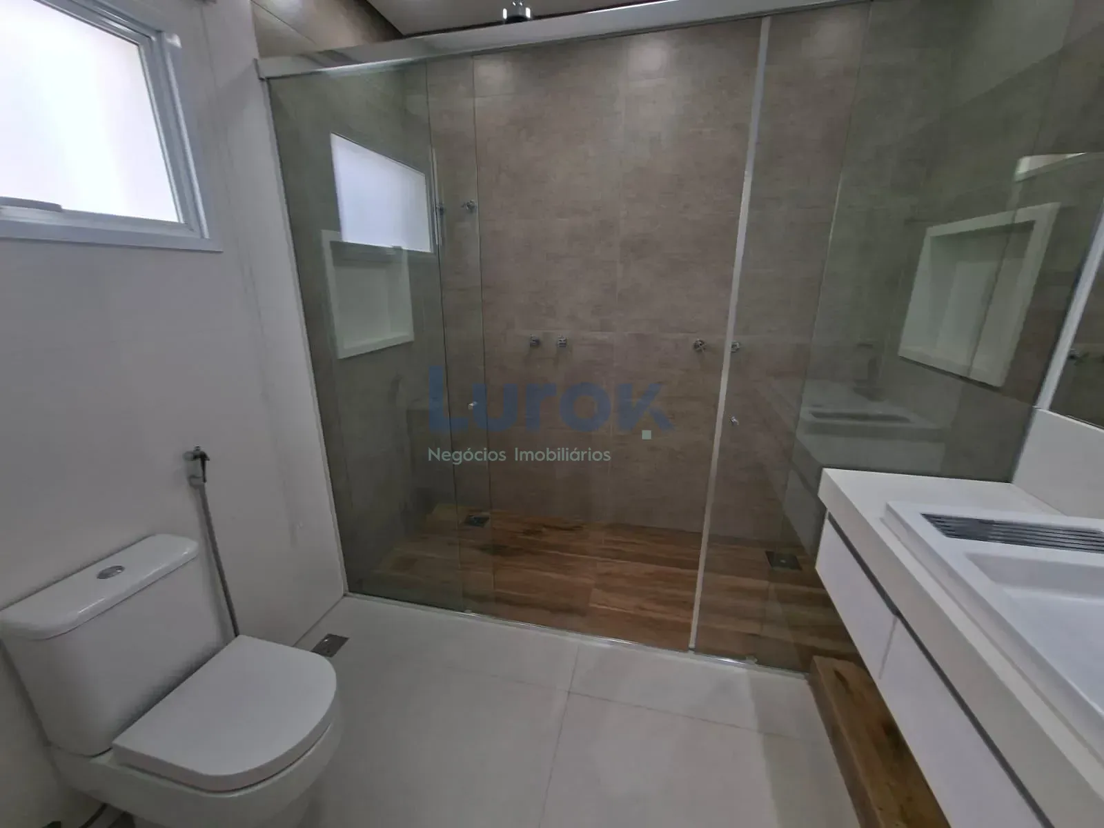 Casa, 3 quartos, 259 m² - Foto 44