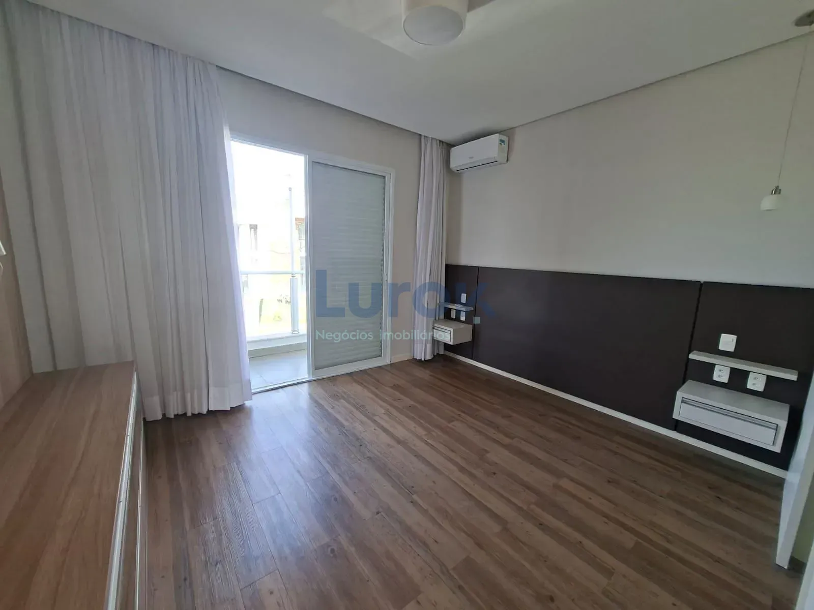 Casa, 3 quartos, 259 m² - Foto 41