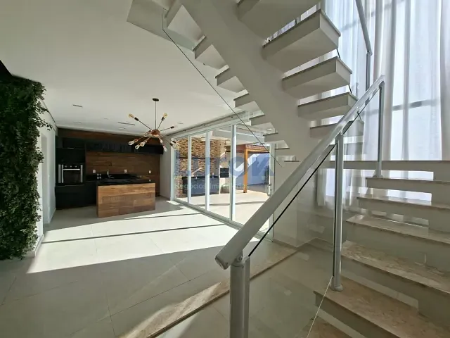 Casa com 336m² 3 quartos e 5 banheiros, à venda, no bairro Loteamento Residencial Santa Gertrudes em Valinhos