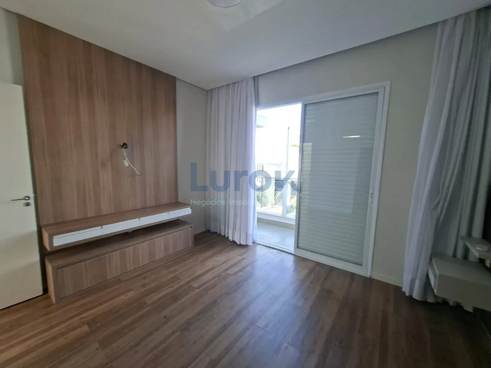 Casa, 3 quartos, 259 m² - Foto 57