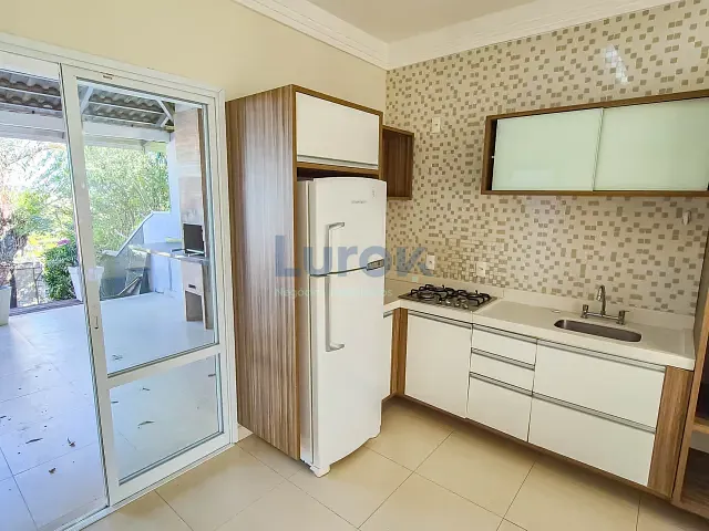 Casa com 224m² 3 quartos e 3 banheiros, para alugar, no bairro Vila Jair em Valinhos
