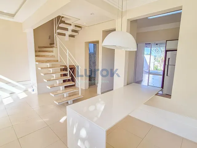 Casa com 224m² 3 quartos e 3 banheiros, para alugar, no bairro Vila Jair em Valinhos