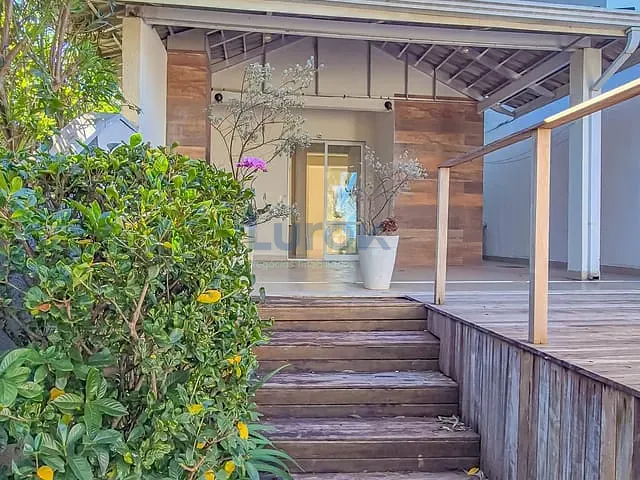 Casa com 224m² 3 quartos e 3 banheiros, para alugar, no bairro Vila Jair em Valinhos