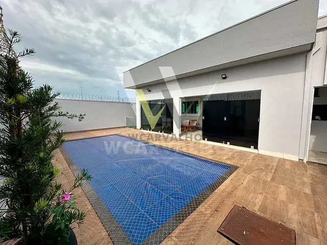 Casa com 300m² 3 quartos e 2 banheiros, à venda, no bairro Flor do Cerrado em Anápolis