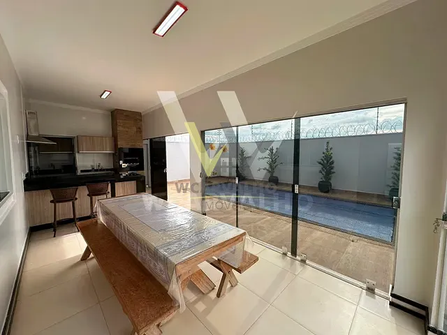 Casa com 300m² 3 quartos e 2 banheiros, à venda, no bairro Flor do Cerrado em Anápolis