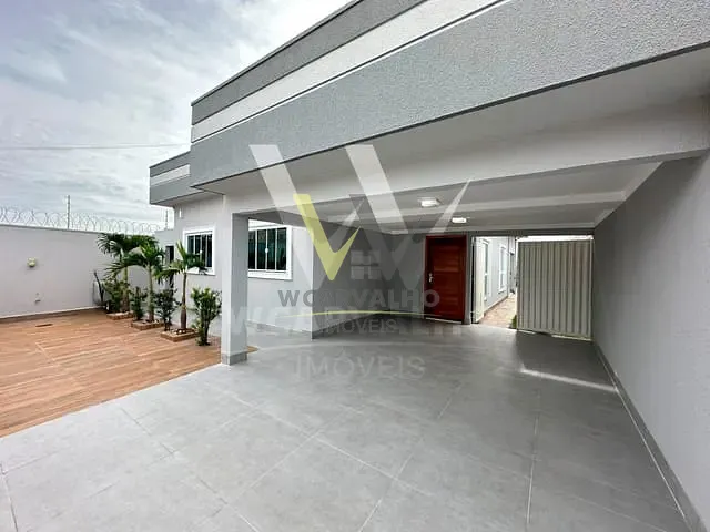 Casa com 300m² 3 quartos e 2 banheiros, à venda, no bairro Flor do Cerrado em Anápolis