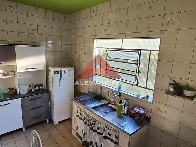 Casa 3 quartos e 2 banheiros, à venda, no bairro Jardim Valparaíba em São José dos Campos
