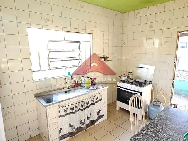 Casa 3 quartos e 2 banheiros, à venda, no bairro Jardim Valparaíba em São José dos Campos