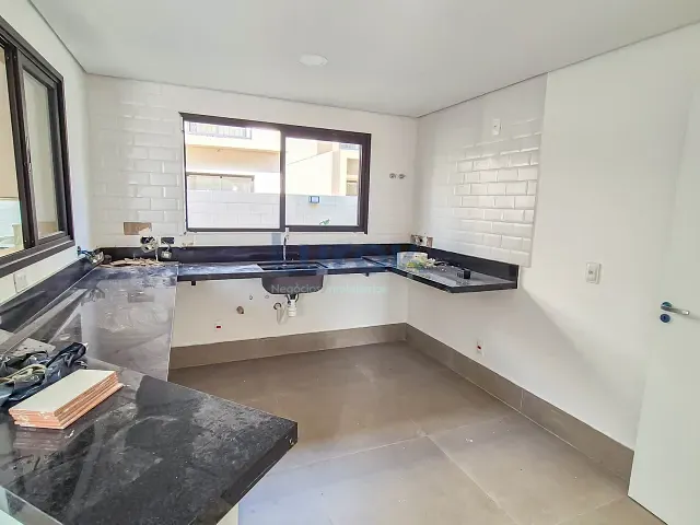 Casa com 140m² 3 quartos e 1 banheiro, à venda, no bairro Vista Alegre em Vinhedo