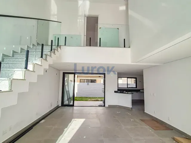 Casa com 140m² 3 quartos e 1 banheiro, à venda, no bairro Vista Alegre em Vinhedo