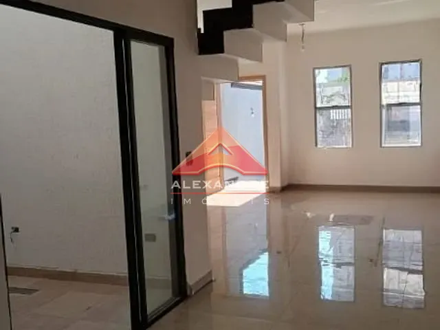 Casa com 150m² 3 quartos e 1 banheiro, à venda, no bairro Parque Industrial em São José dos Campos