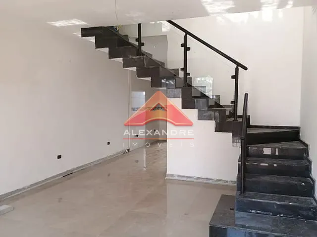 Casa com 150m² 3 quartos e 1 banheiro, à venda, no bairro Parque Industrial em São José dos Campos