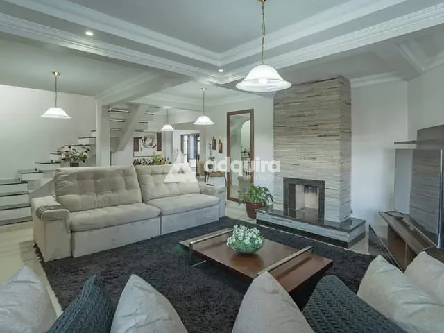 Casa com 420m² 5 quartos e 6 banheiros, à venda, no bairro Orfãs em Ponta Grossa