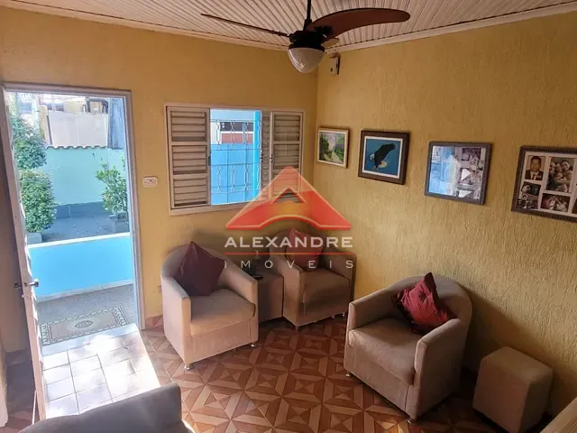 Casa com 250m² 3 quartos e 2 banheiros, à venda, no bairro Jardim Satélite em São José dos Campos