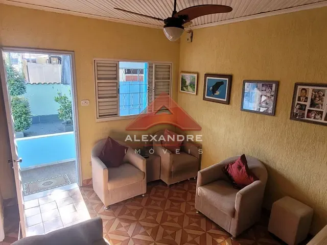 Casa com 250m² 3 quartos e 2 banheiros, à venda, no bairro Jardim Satélite em São José dos Campos
