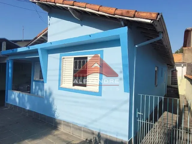 Casa com 250m² 3 quartos e 2 banheiros, à venda, no bairro Jardim Satélite em São José dos Campos