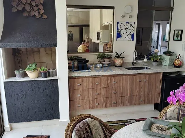 Casa com 505m² 4 quartos e 5 banheiros, para alugar, no bairro Jardim Europa em Valinhos