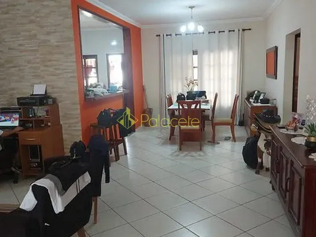 Casa 2 quartos e 2 banheiros, à venda, no bairro Portal da Mantiqueira em Taubaté
