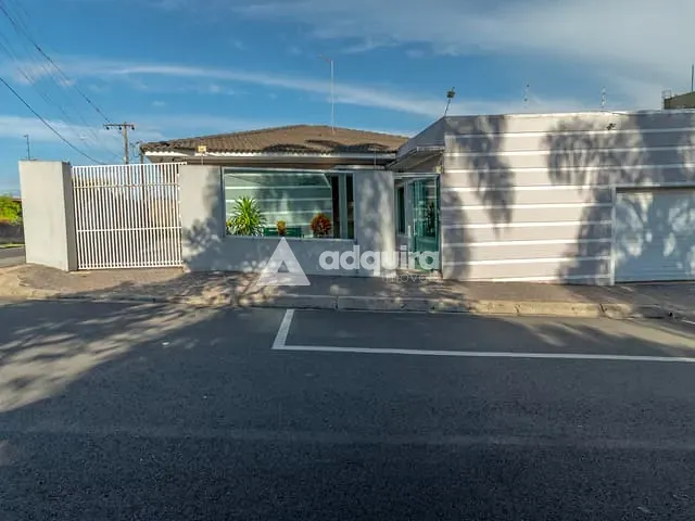 Casa com 396m² 3 quartos e 2 banheiros, à venda ou para alugar, no bairro Oficinas em Ponta Grossa