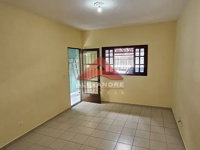 Casa com 150m² 3 quartos e 1 banheiro, à venda, no bairro Vila Industrial em São José dos Campos