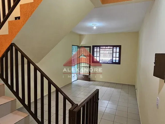Casa com 150m² 3 quartos e 1 banheiro, à venda, no bairro Vila Industrial em São José dos Campos