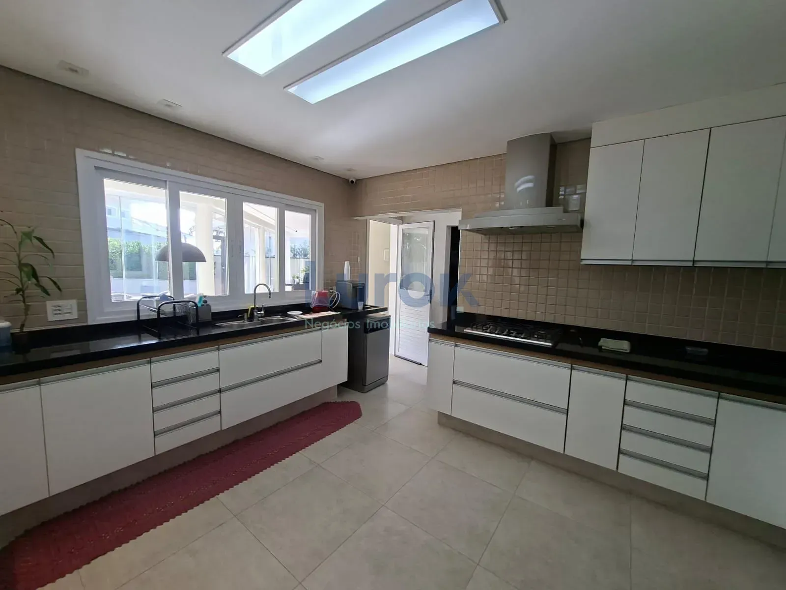 Casa, 3 quartos, 288 m² - Foto 25