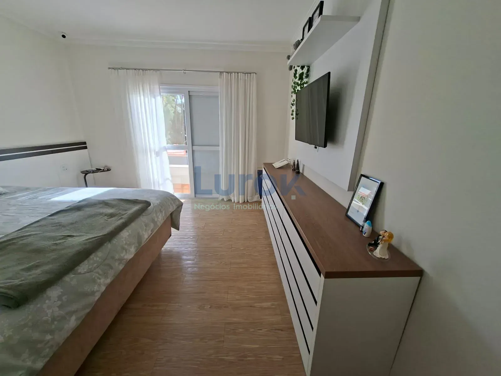 Casa, 3 quartos, 288 m² - Foto 42