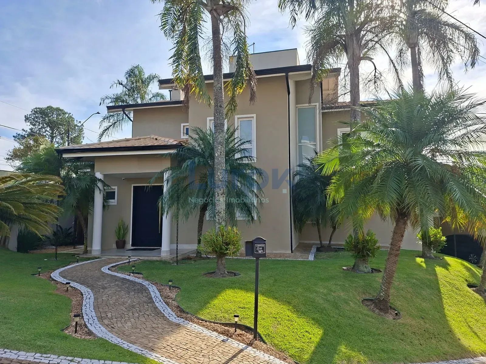 Casa, 3 quartos, 288 m² - Foto 2