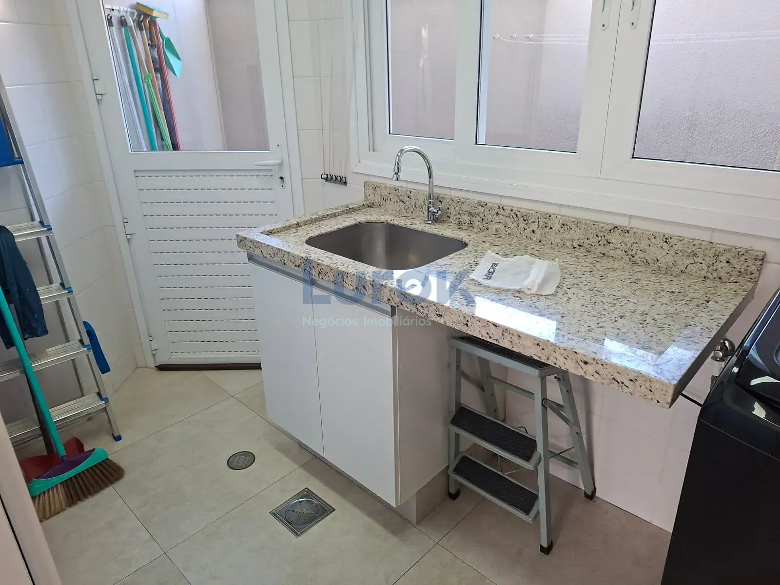 Casa, 3 quartos, 288 m² - Foto 29