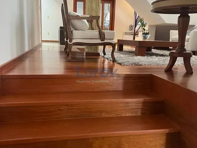 Casa com 345m² 4 quartos e 4 banheiros, à venda, no bairro Condomínio Residencial Terras do Oriente em Valinhos
