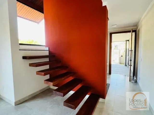 Casa com 277m² 3 quartos e 3 banheiros, à venda, no bairro Jardim do Lago em Atibaia
