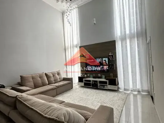 Casa com 250m² 3 quartos e 1 banheiro, à venda, no bairro Jardim Minas Gerais em São José dos Campos
