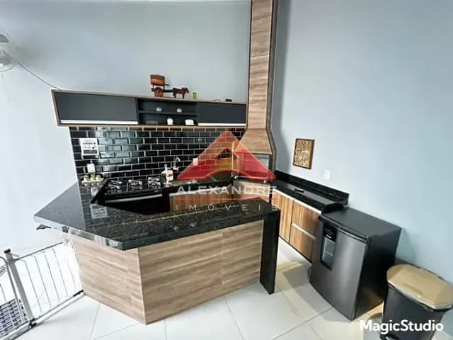 Casa com 250m² 3 quartos e 1 banheiro, à venda, no bairro Jardim Minas Gerais em São José dos Campos